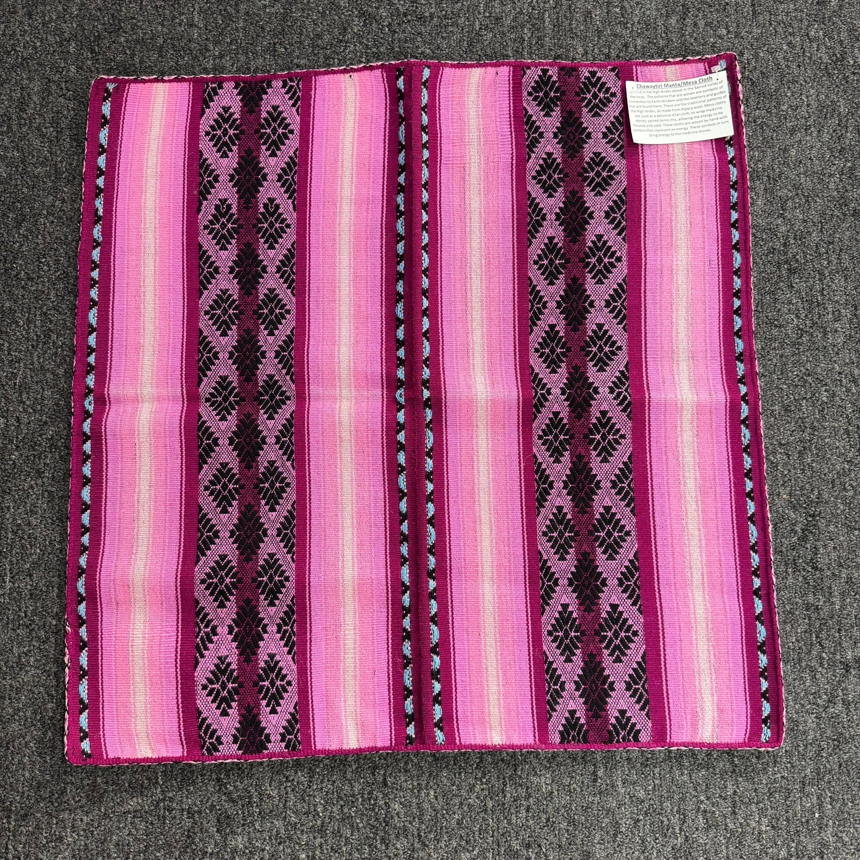 Manta Mesa Cloth from Chahuaytire