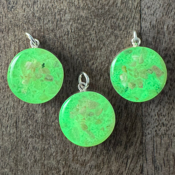 Sastun Pendant - Radiant Heart - Round Silver