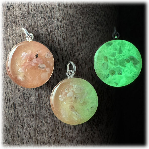 Sastun Pendant - Radiant Heart - Round Silver