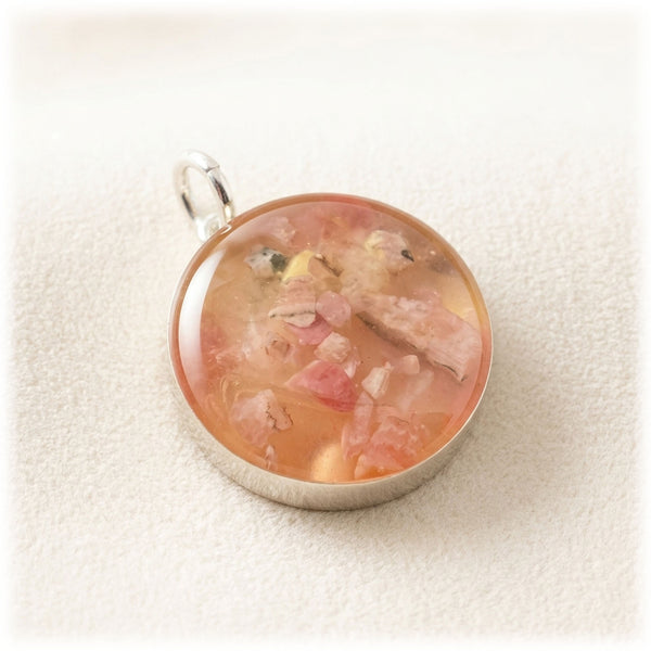 Sastun Pendant - Radiant Heart - Round Silver
