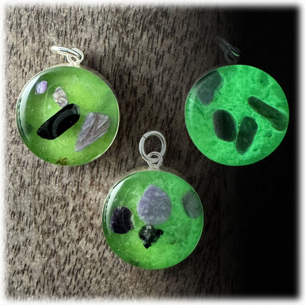 Sastun Pendant - Verdant Awakening - Round Silver